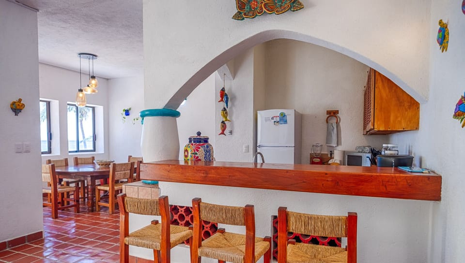 Breakfast bar
