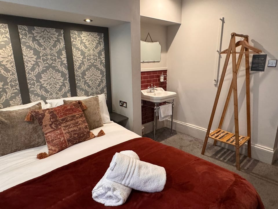 double room economy ,room 7