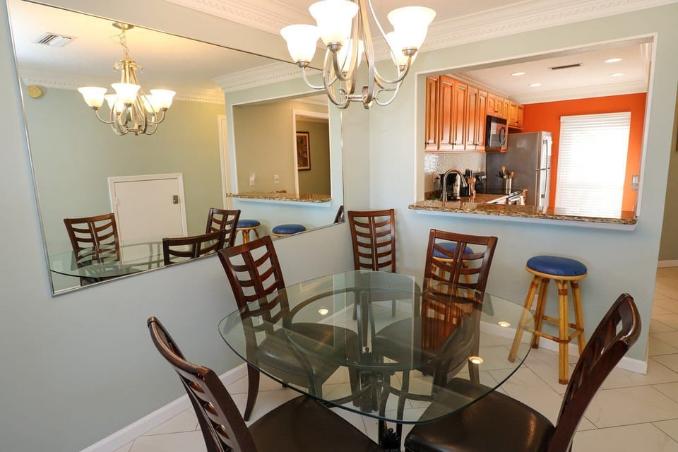 St. Augustine Ocean Front Rentals Dining Room