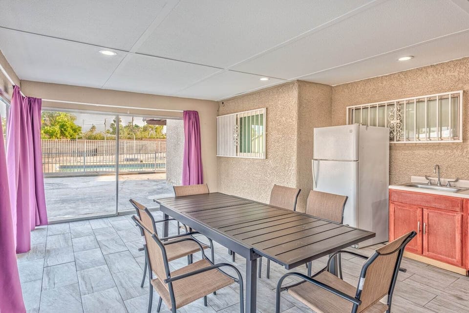 patio kitchen