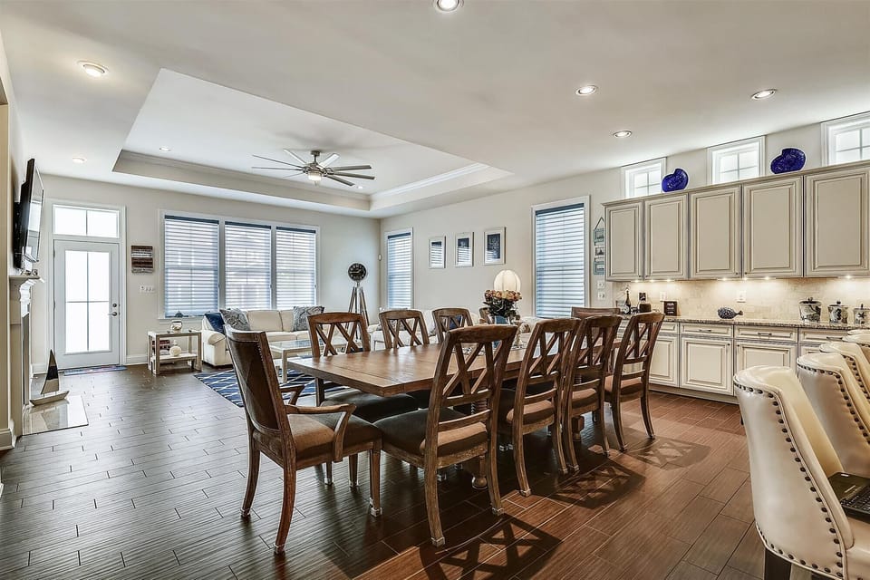 Main Level,Dining Area,