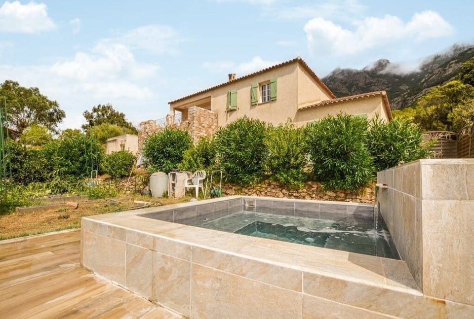 Villa Scandola - T2 F - Jacuzzi Privatif Apartment in Corsica