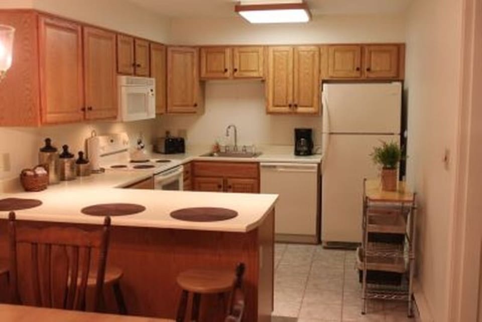 Full Kitchen