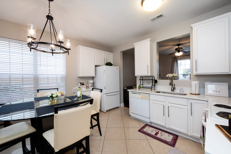Spacious airy updated Kitchen