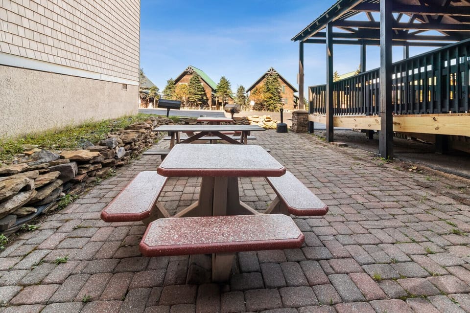 Western Side Picnic Area