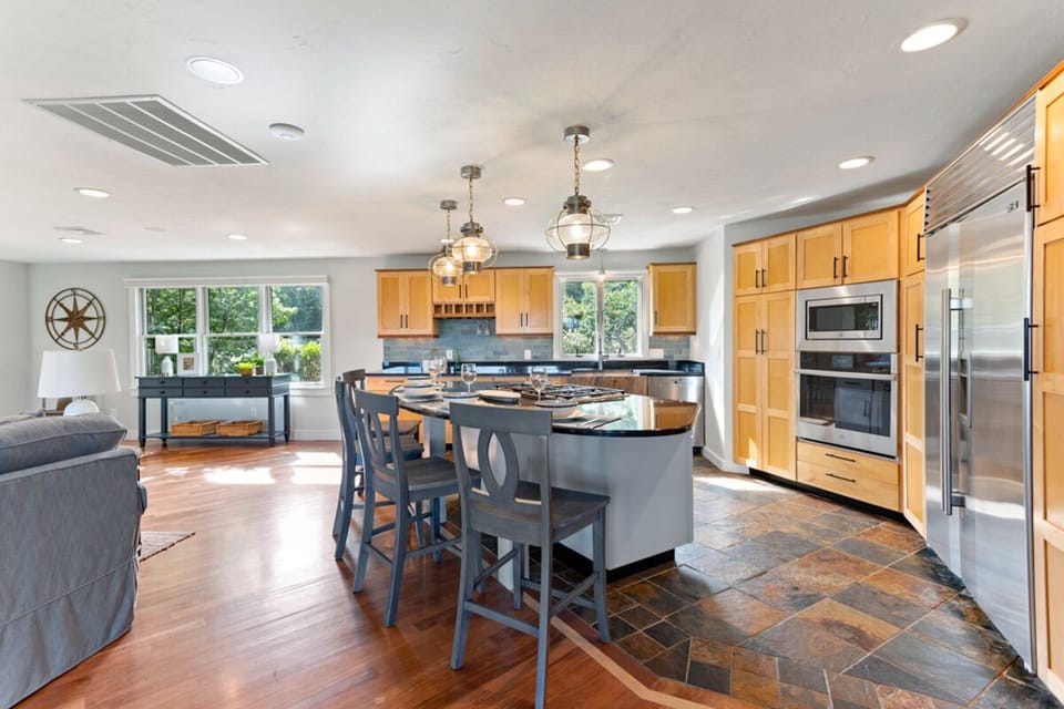 Main kitchen
