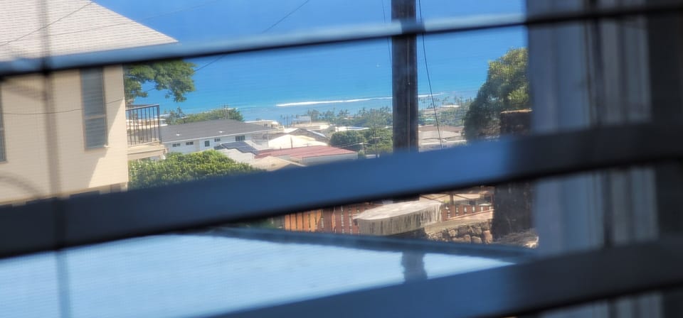 Ocean view from ķìtchen