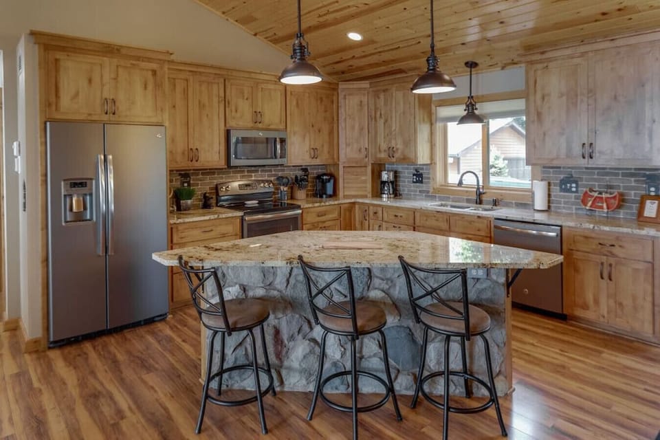A fully equipped kitchen
