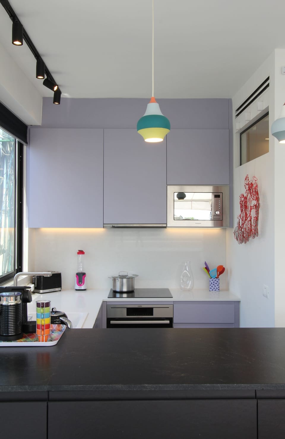 Fully equipped kitched with branded large and small appliances