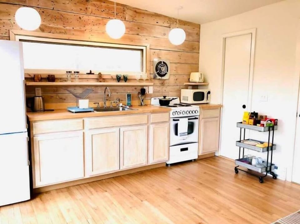 Full kitchen. Coffee, tea, sugar, and welcome snacks included!