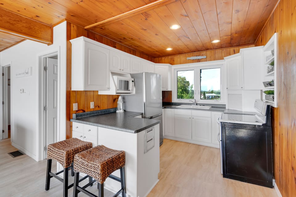 Kitchen- Main Floor