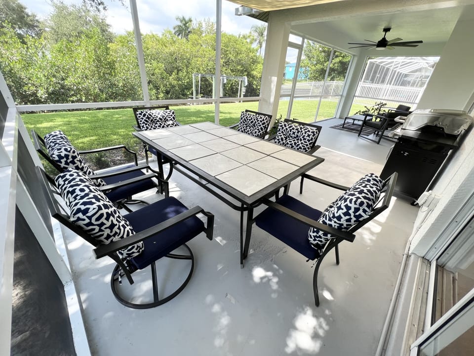 Outside dining table 