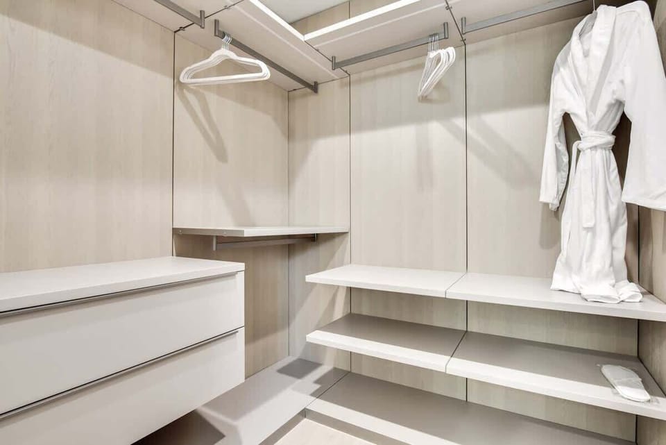 Master Hers Closet