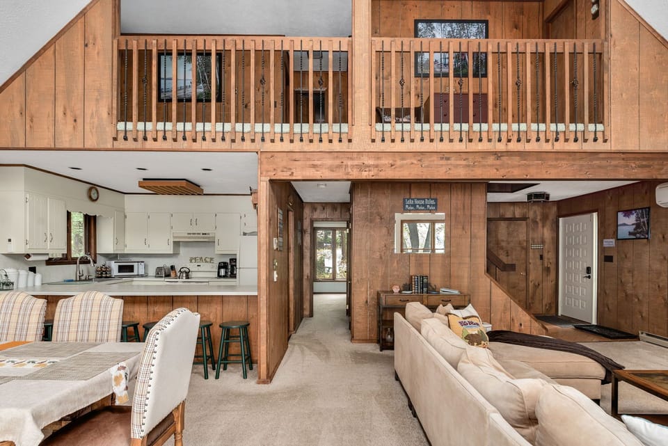 Open floor plan for entertaining