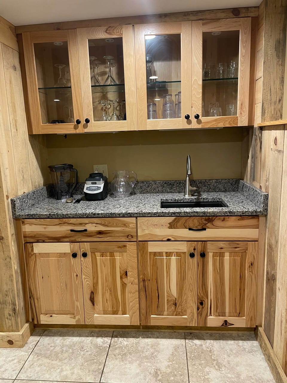 Wet bar with mini fridge and blender