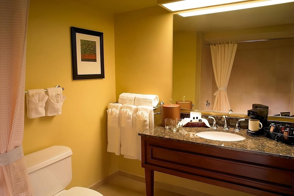 Full bathroom, there’s no need to bring a thing!