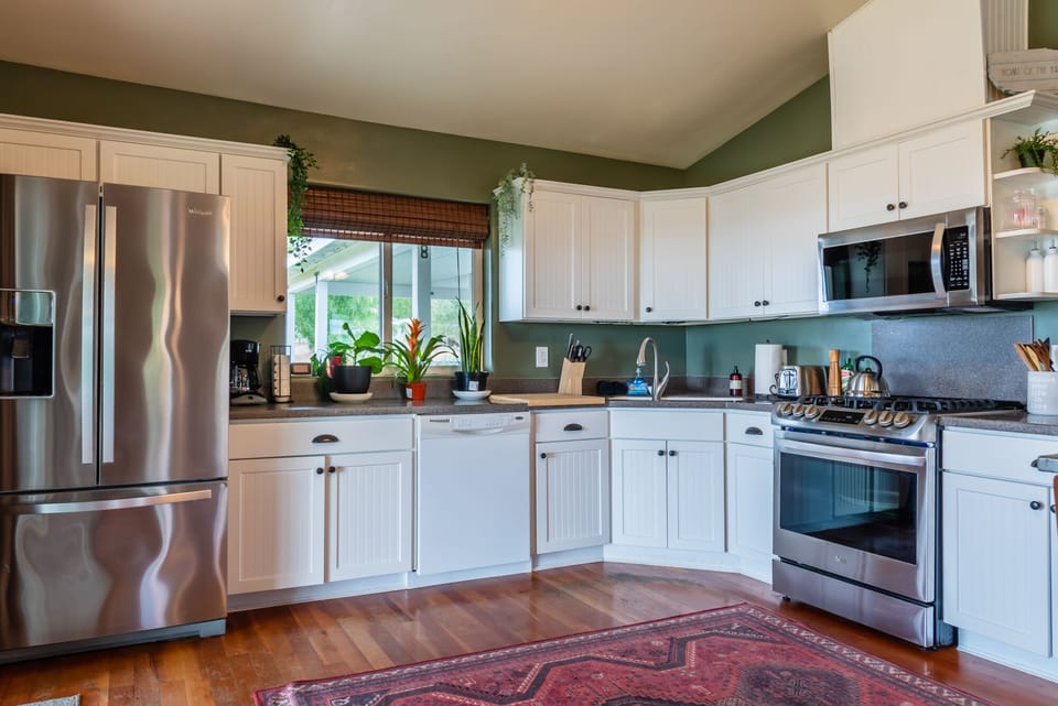 Cook together with wraparound counters and a gas range