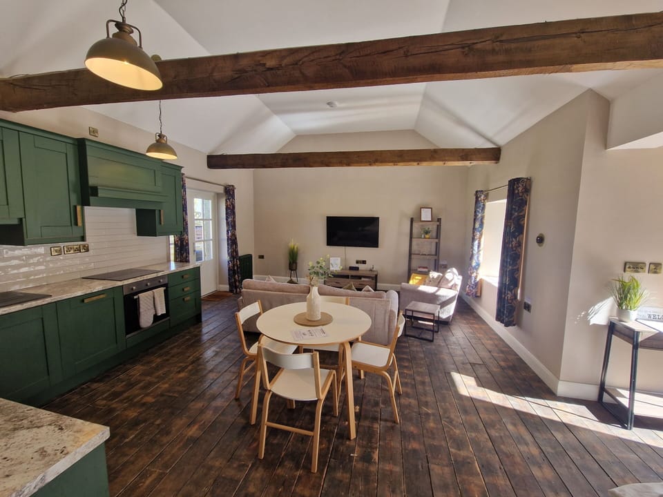 Living Room / Lounge