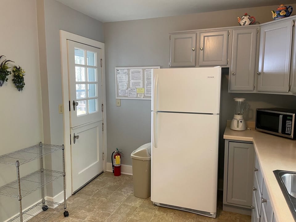 Dutch door to deck.