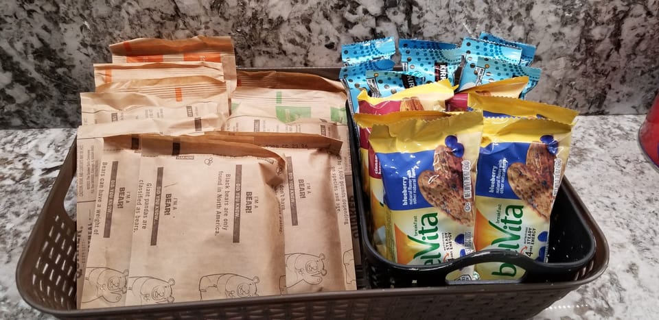 Breakfast items provided, oatmeal, granola bars and Belvita cookies.