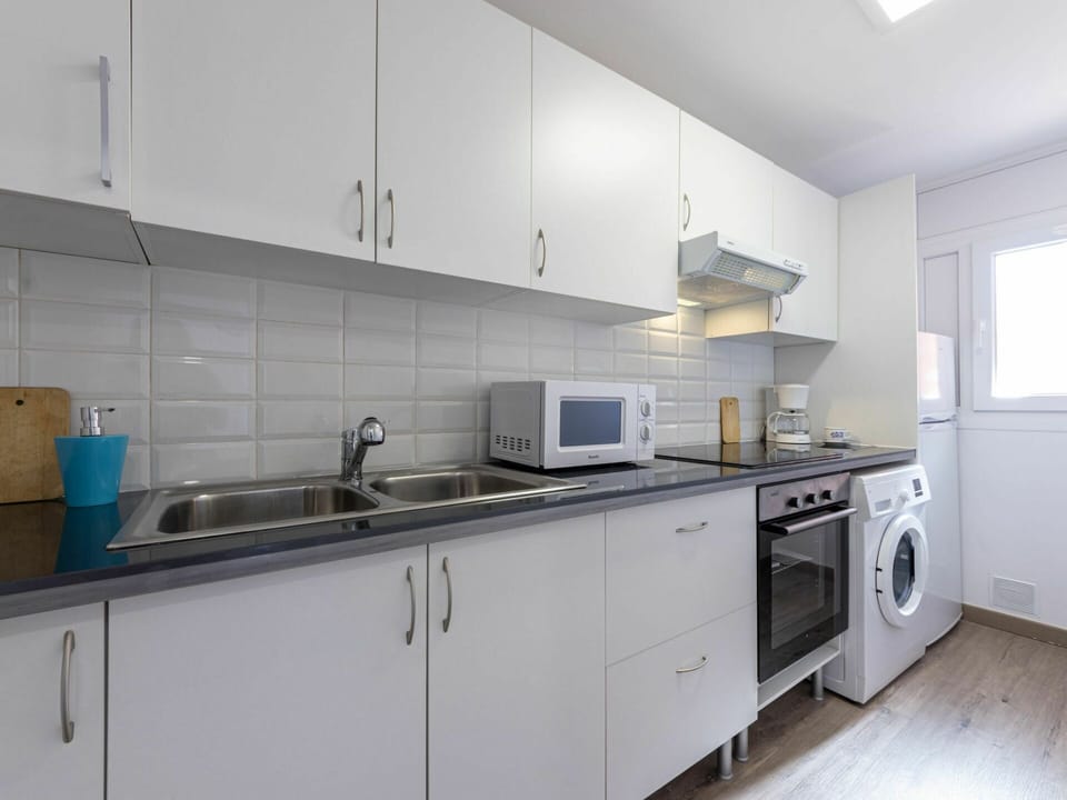 Cabinetry, Countertop, Kitchen Sink, Window, Sink, Tap, Kitchen Stove, Kitchen Appliance, Kitchen, Home Appliance