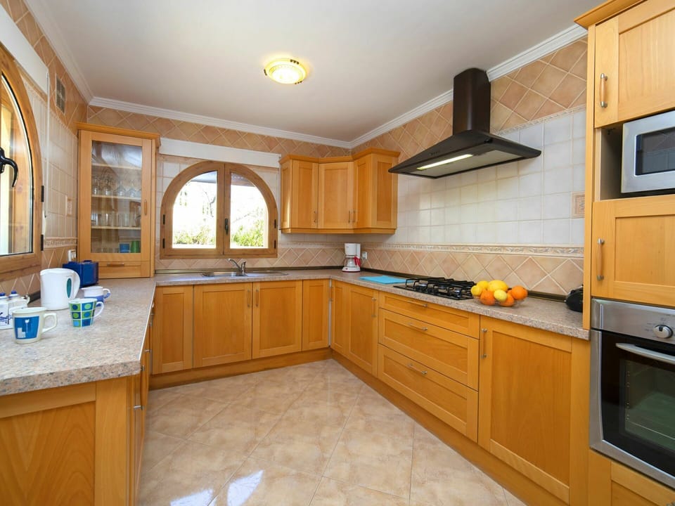 Countertop, Cabinetry, Kitchen Sink, Furniture, Property, Sink, Kitchen Appliance, Kitchen, Home Appliance, Wood