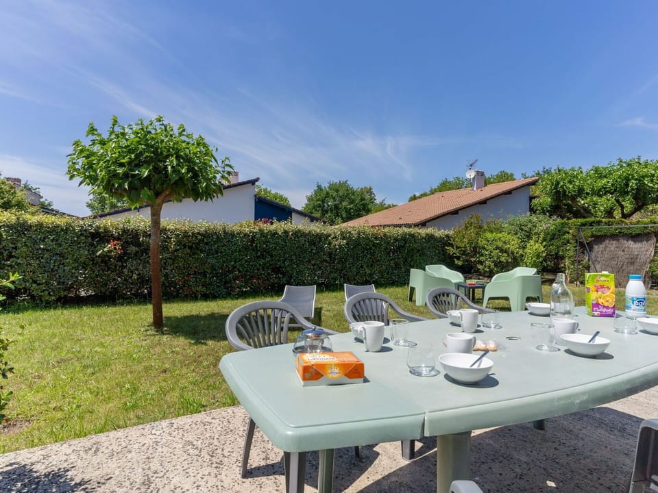 Cloud, Table, Tableware, Sky, Plant, Furniture, Property, Nature, Chair, Outdoor Table