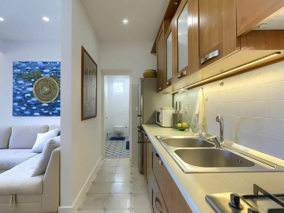 Kitchen Sink, Tap, Sink, Furniture, Property, Cabinetry, Countertop, Plumbing Fixture, Picture Frame, Blue