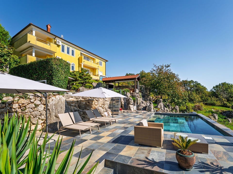 Swimming Pool, Resort, Garden, Estate, Landscaping, Eco Hotel, Villa, Shade, Yard, Backyard