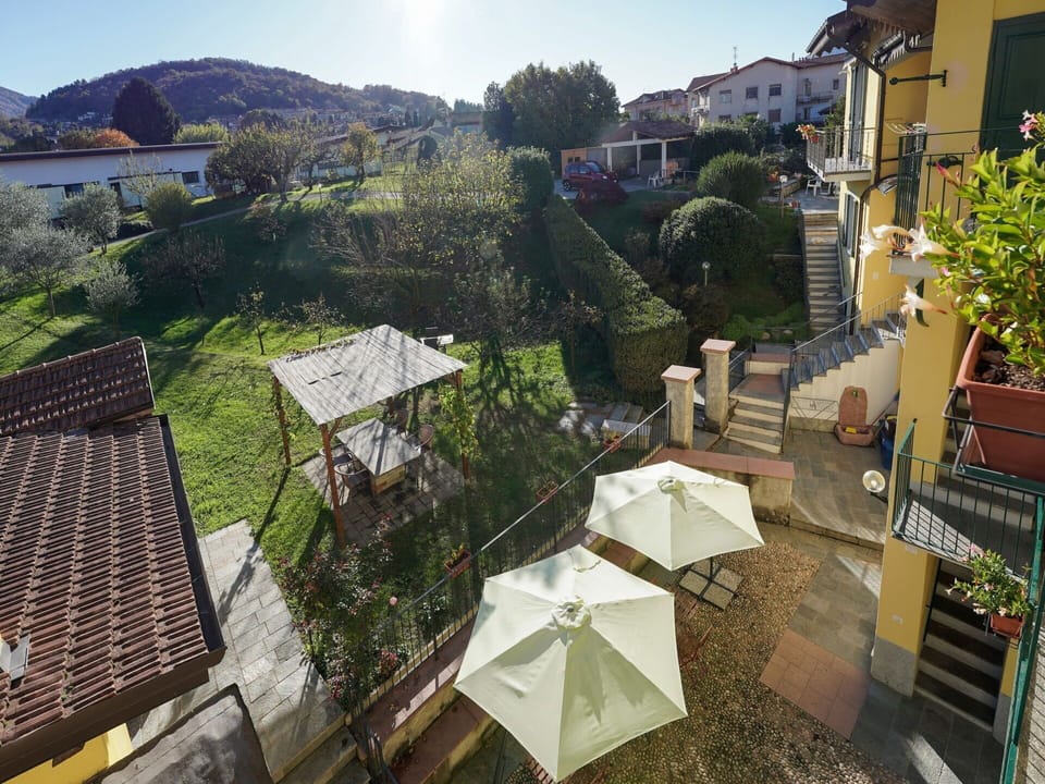 Residential Area, Home, Balcony, Yard, Landscaping, Hacienda, Courtyard, Stairs, Porch, Houseplant