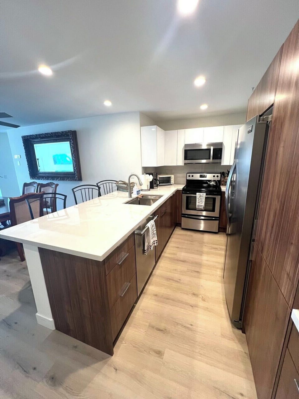 COMPLETELY REMODELED KITCHEN! Fully equipped for meals at home.