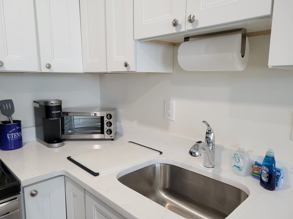 fully equipped kitchen.
