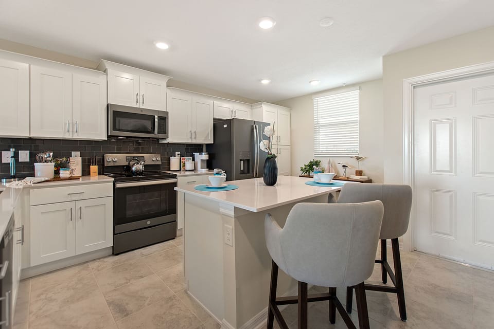 Fully equipped kitchen