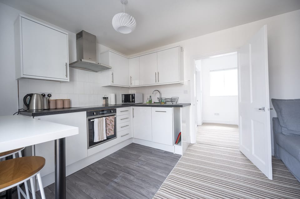 Fully equipped kitchen. 