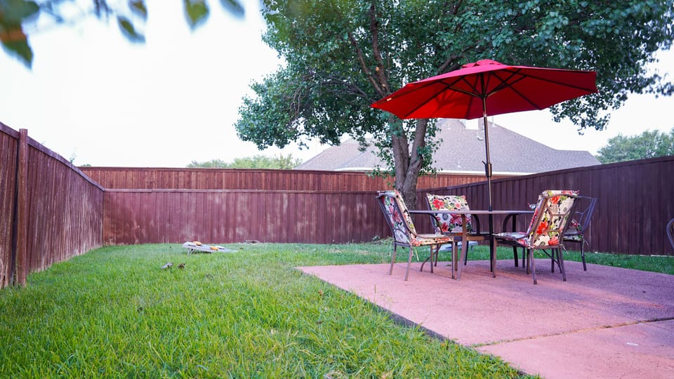 Quite backyard.