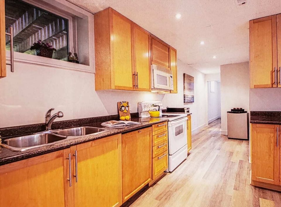 Lower floor kitchen