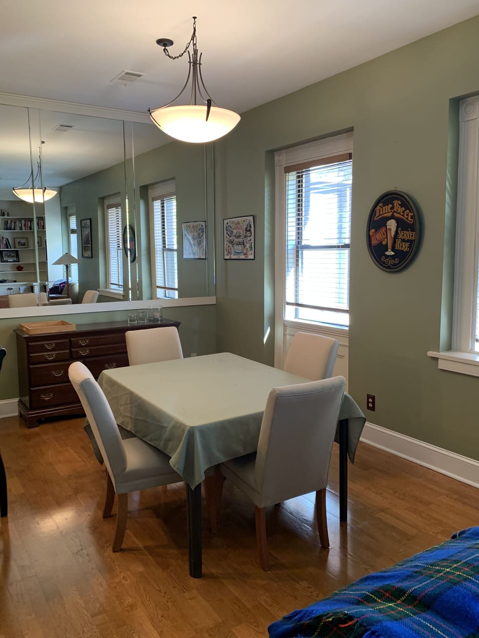 Dining area -- additional seating at barstools under counter.