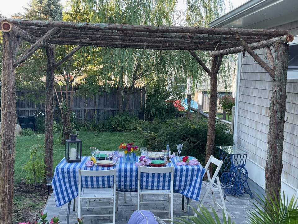 Outdoor dining