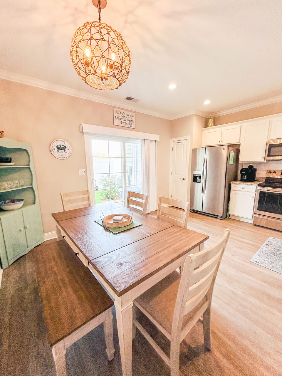 Fully stocked kitchen, perfect for eating meals in. Large pantry