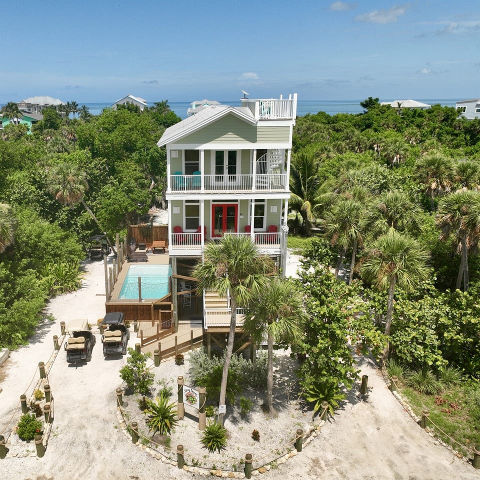 "Amazing! One word is all that's needed! From the arrival to the departure and EVERYTHING in between. The house and island are perfect, and I will return to use this property again soon! Thanks so much for an amazing stay!" - Alex 

