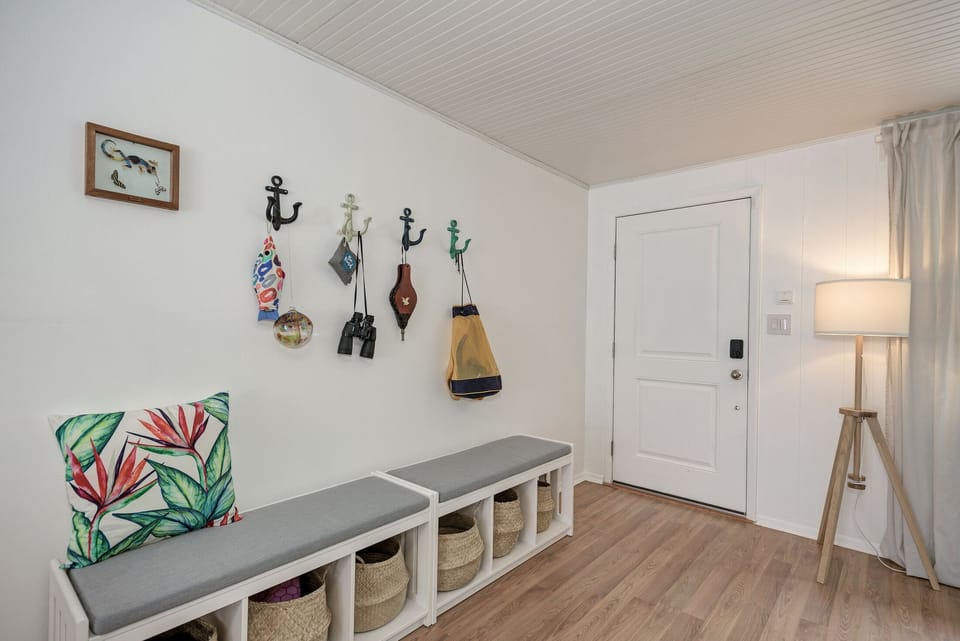 Entrance. Hang your stuff and sit on the bench to take off your shoes. 