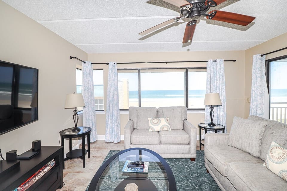 St. Augustine Beach Rentals Living Room