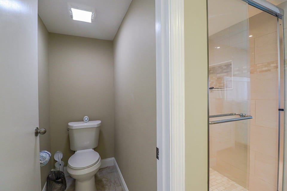 St. Augustine Beach Rentals Primary Bathroom