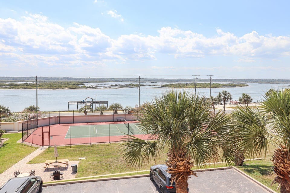 St. Augustine Beach Rentals Guest Bedroom View