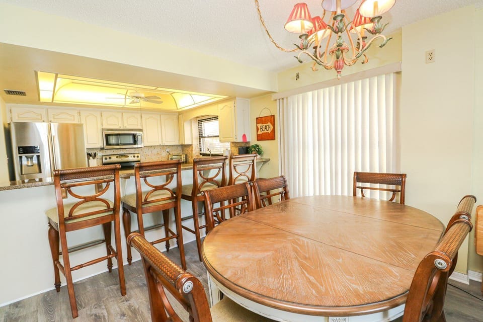 St. Augustine Beach Rentals Kitchen & Dining