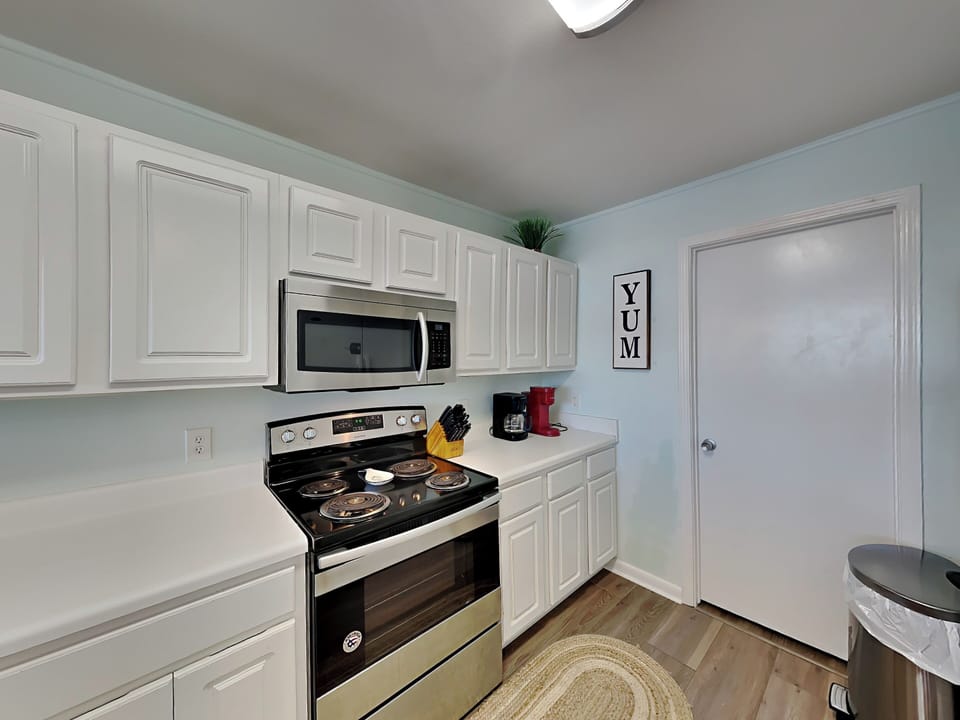 Fully Equipped Kitchen with Stainless Steel Appliances