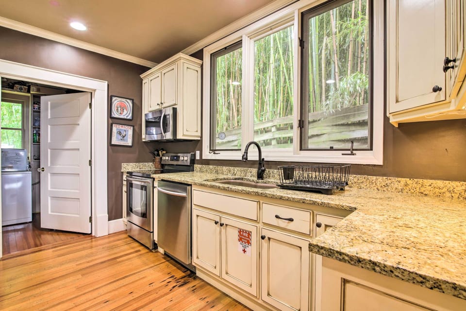 Fully Equipped Kitchen | Stainless Steel Appliances