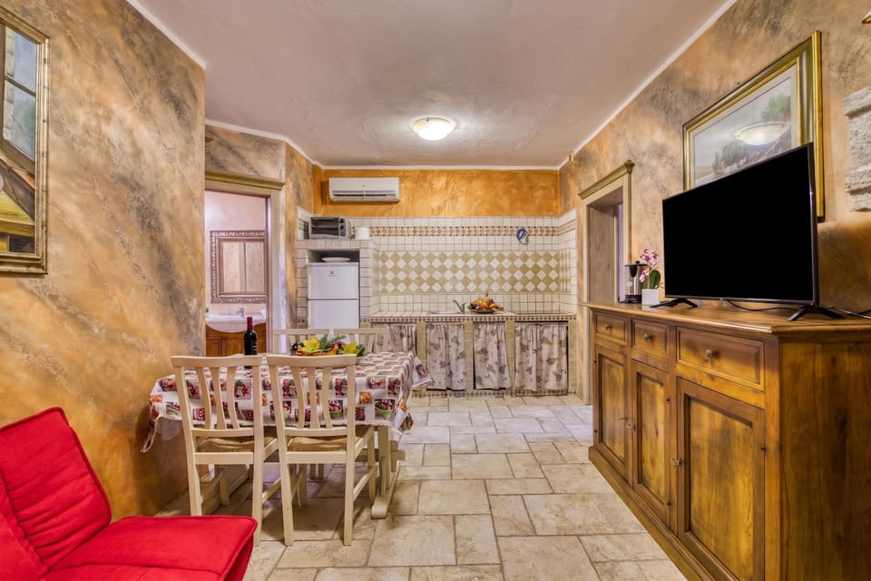 Kitchen and dining area