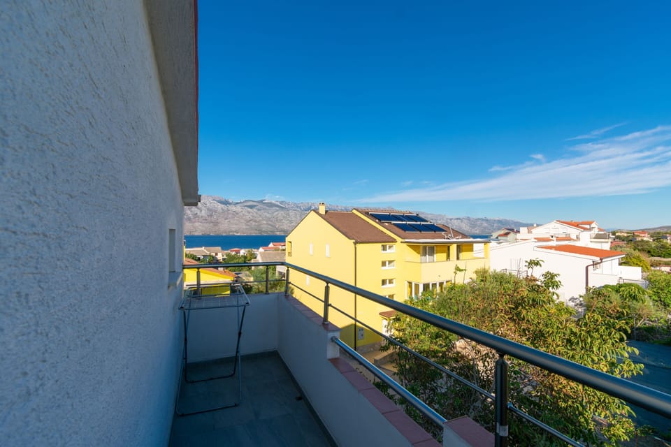 Balcony 2