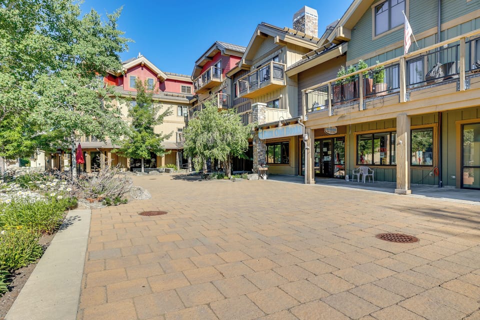 Building Exterior | 2nd-Floor Unit